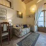Villa De' Michelangioli Castroncello